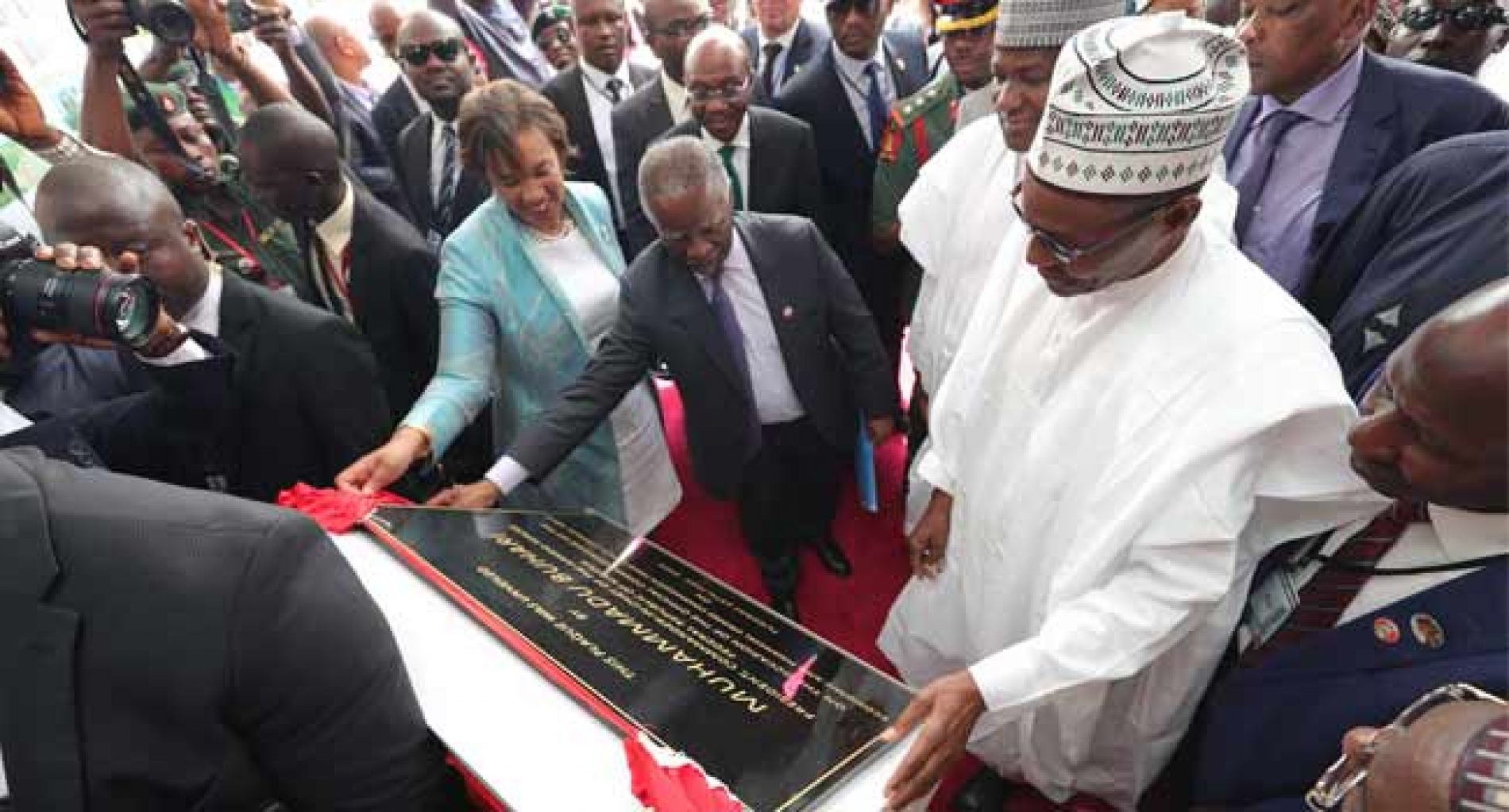 Buhari Inaugurates New EFCC Headquaters In Abuja
