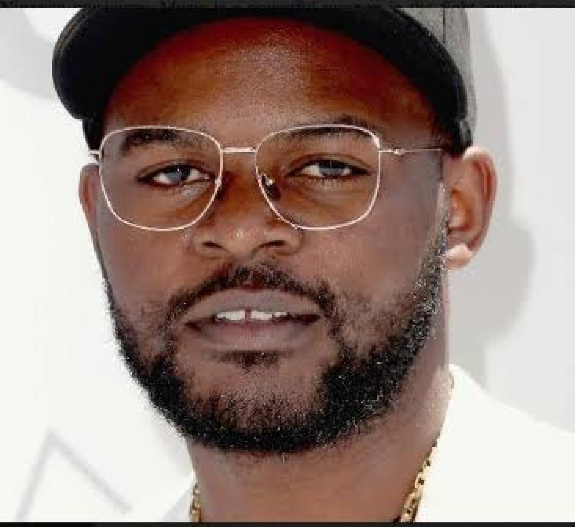 Falz decries how frustrated Nigerians are come 2019