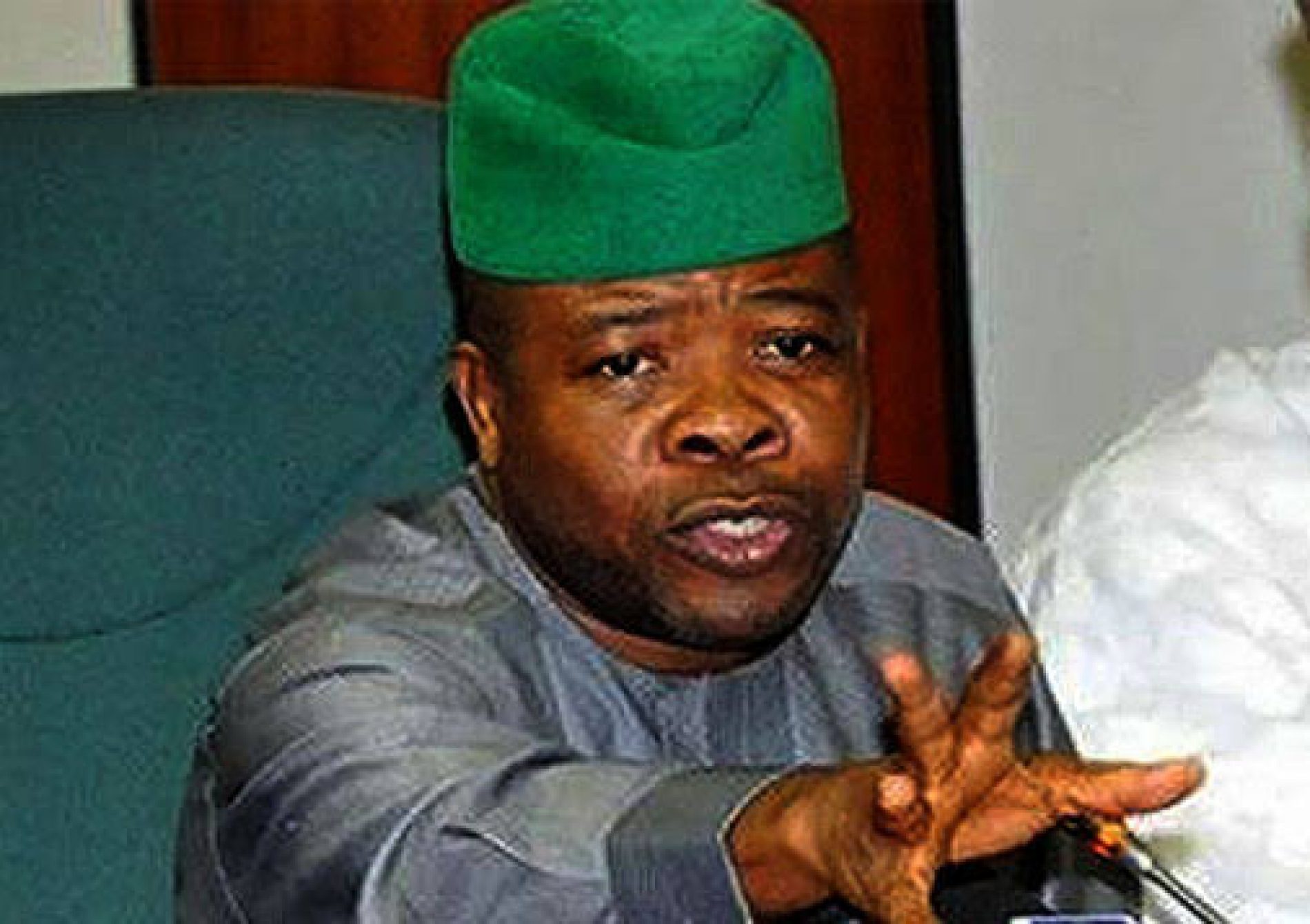Imo 2019: Ezurezu Mbaise kicks,  rejects Ihedioha