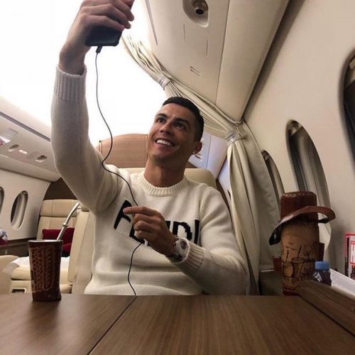 Lineker slams Ronaldo for airplane photo on day Sala goes missing