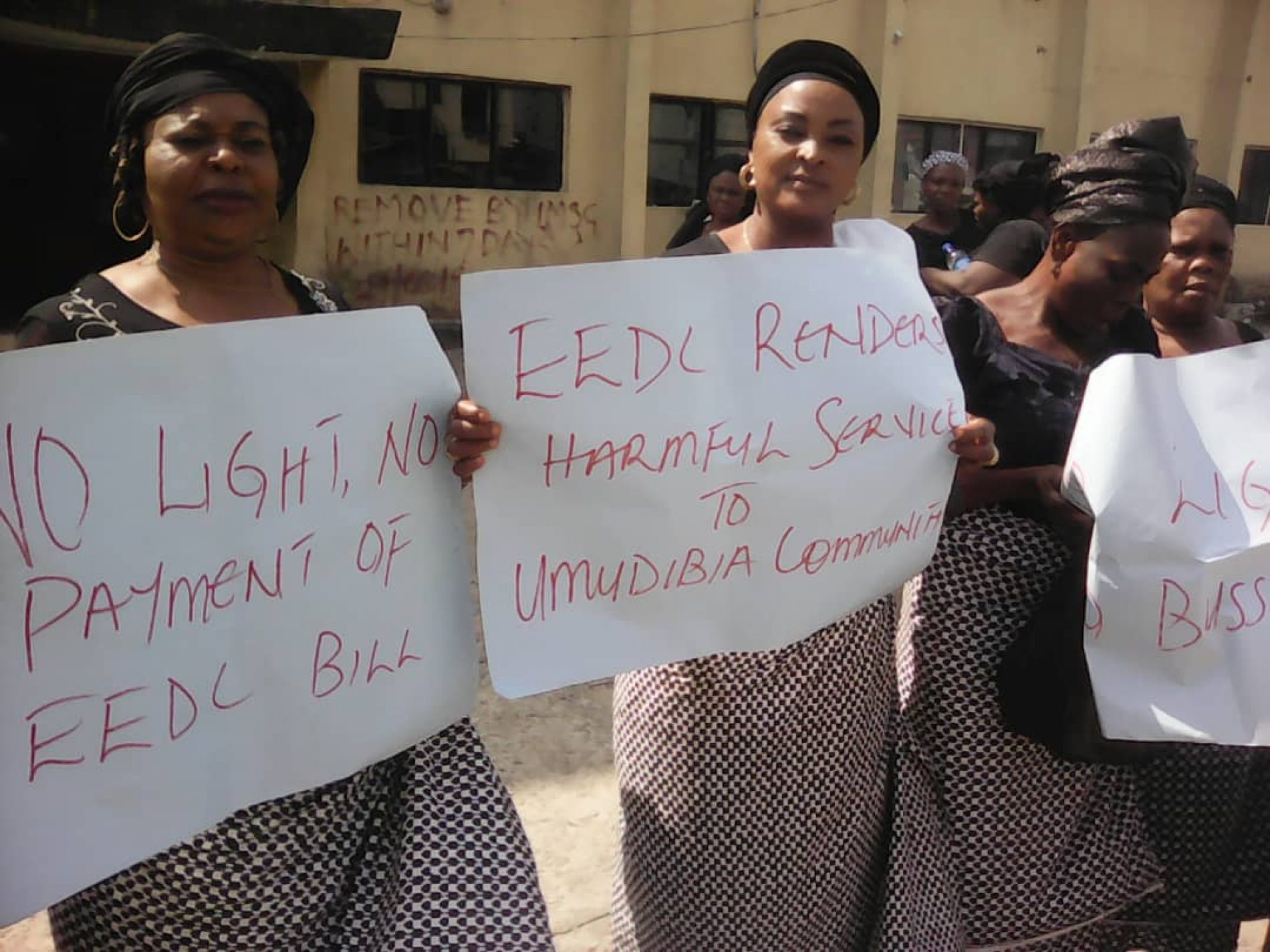 Umudibia Nekede Women Protest Against EEDC Scandalous Billing
