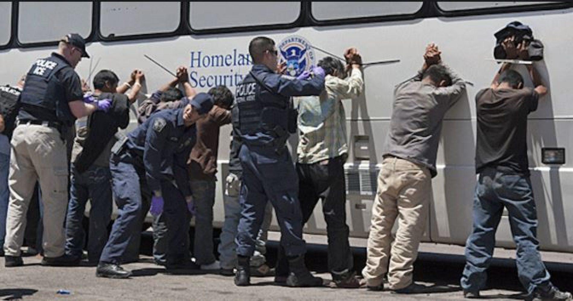 US Braces for ICE Raids in 10 Major Cities Today