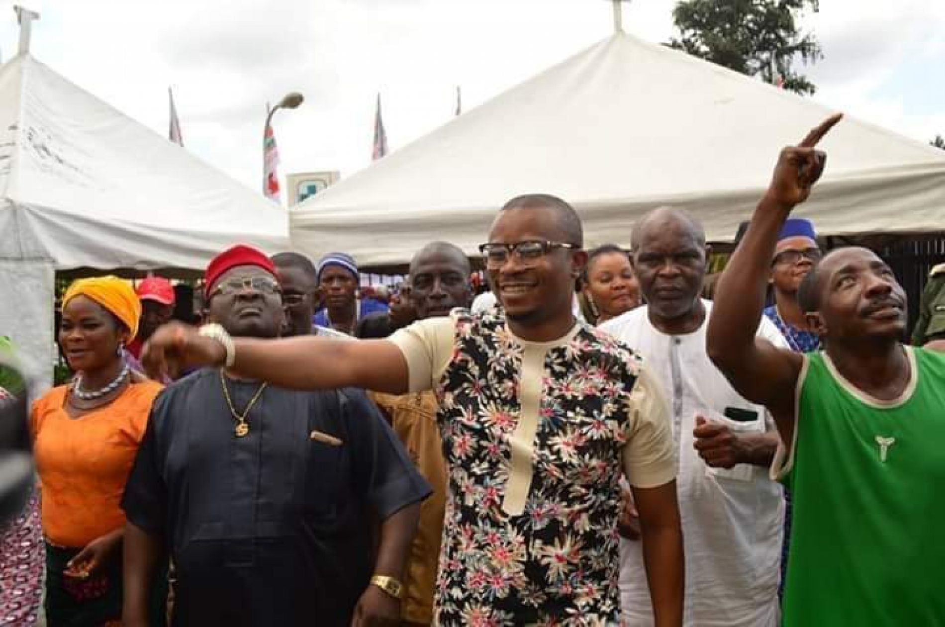 SCHOLARSHIP: Ngoforo Foundation Sends 16 Ideato North Students to South Africa, Canada