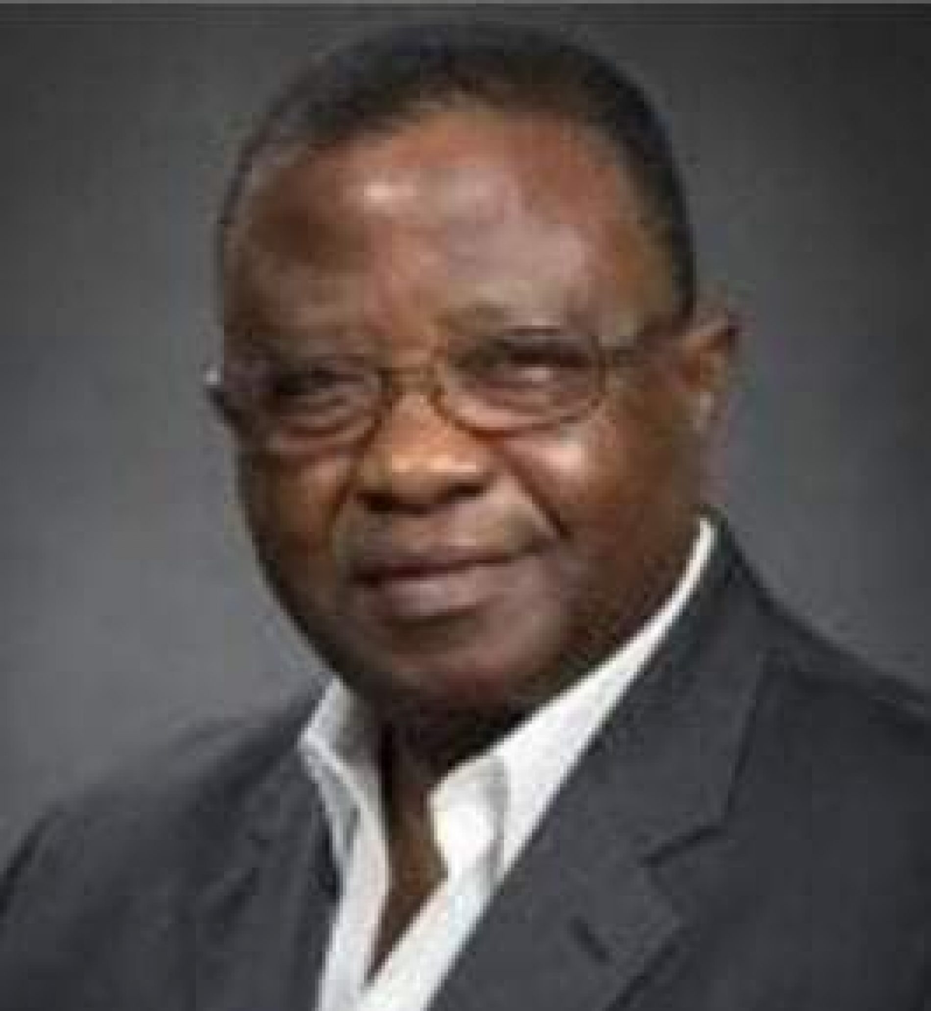 COVID-19: Obilo gives relief food items to Umuchieze natives