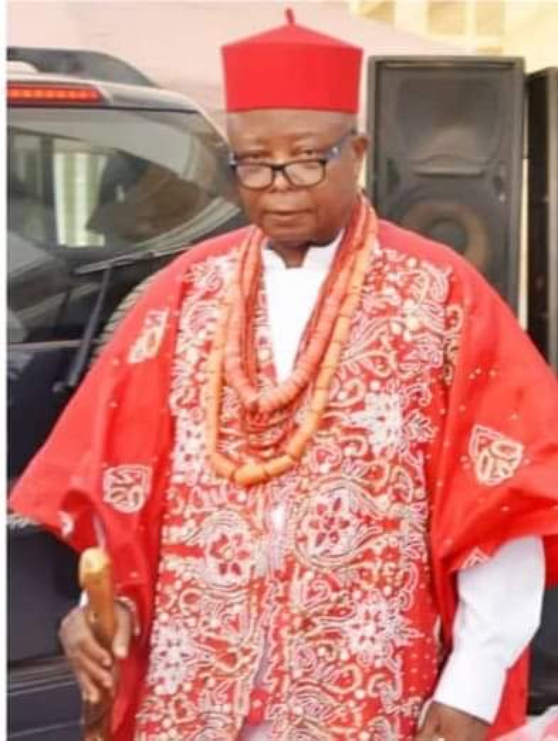 Easter: Eshi of Nkwerre Extends Goodwill Message to Subjects