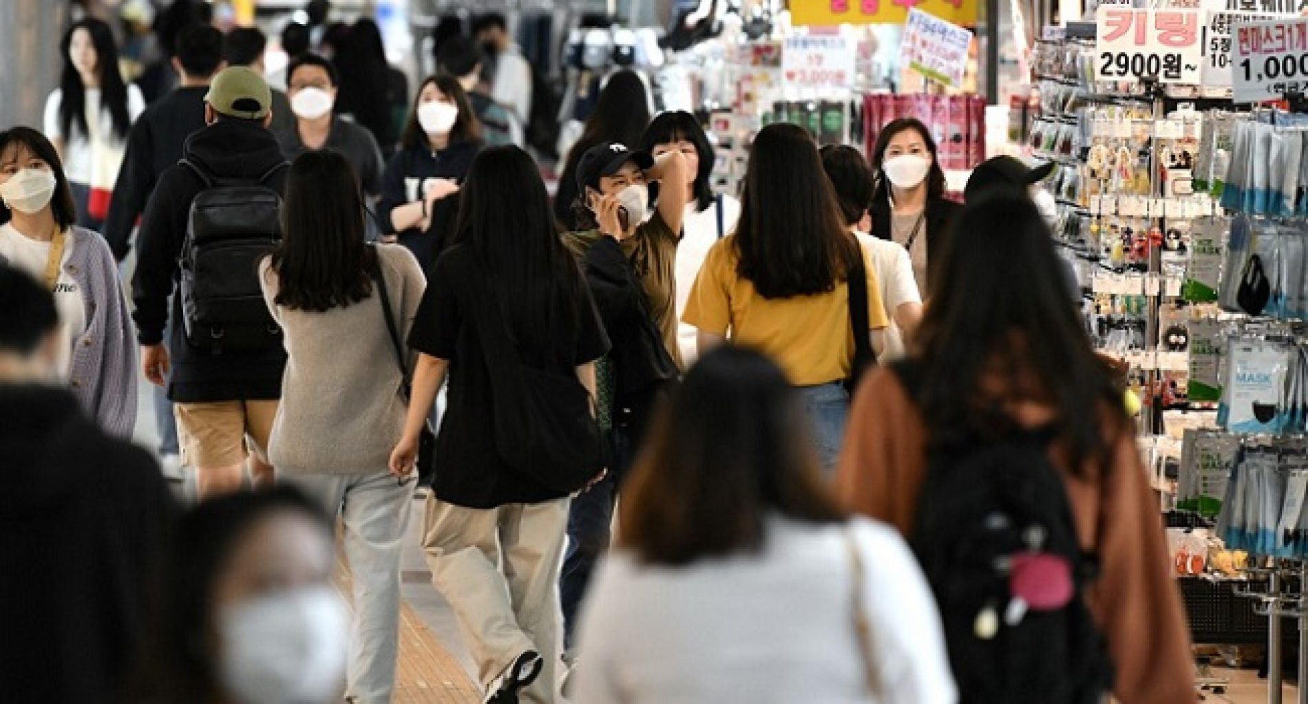 South Korea Returns To Normal As COVID-19 Outbreak Fight Intensifies