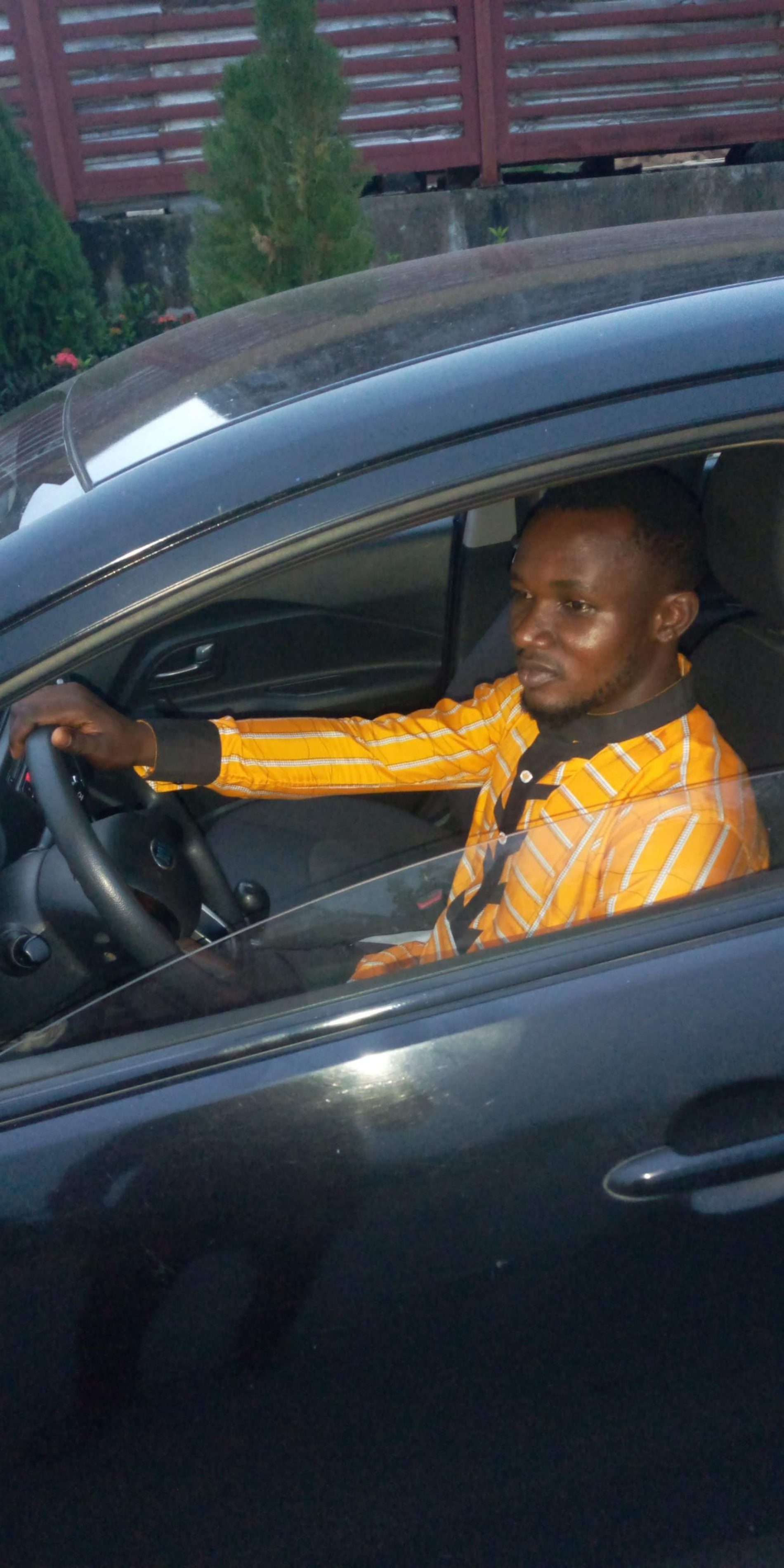 See the Promising Nigerian Graduate Humbly Making it On BOLT/E-hailing, Pick/Drop Car Services, Reach Out to Him. He is Good to Go