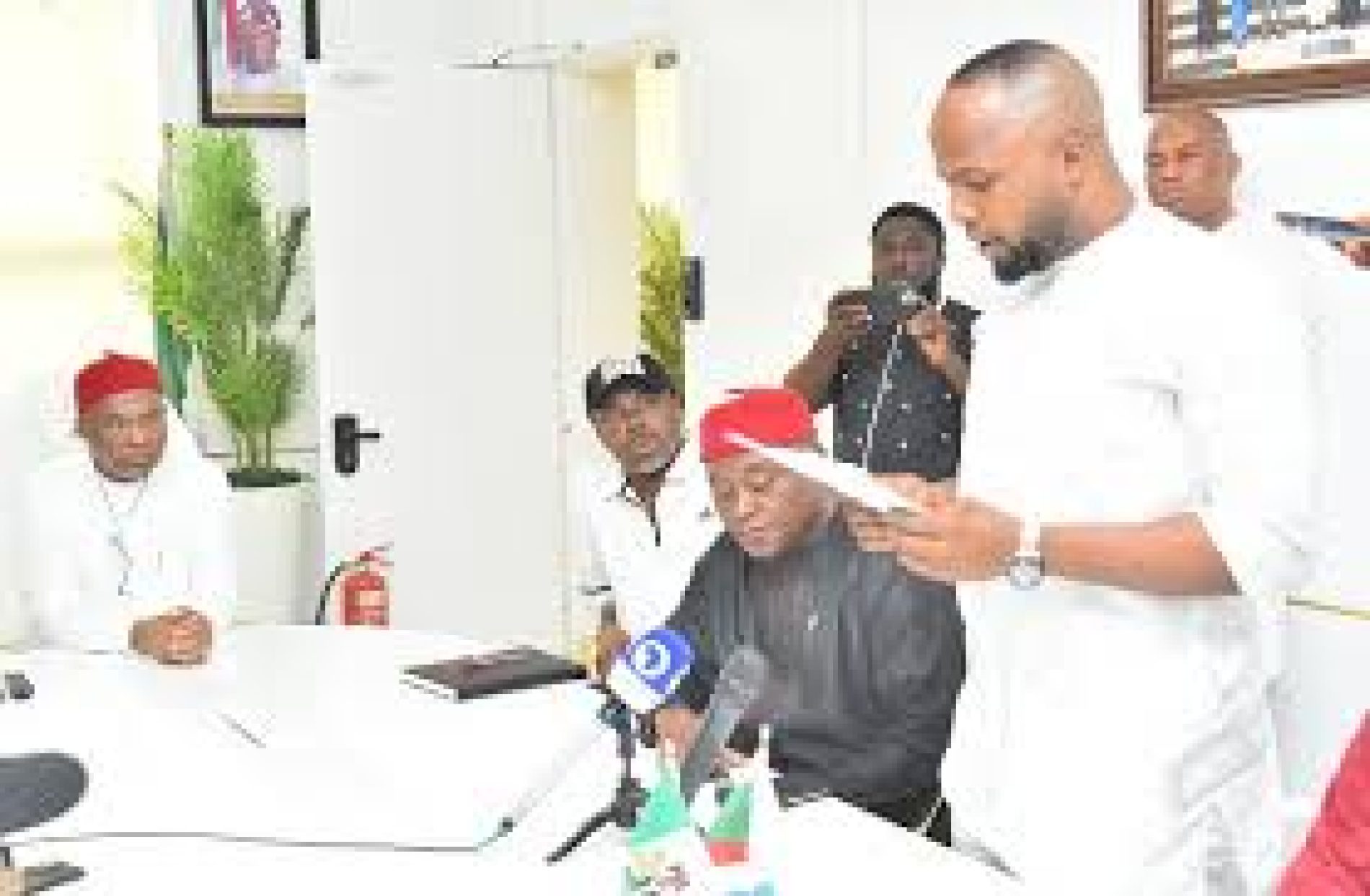 Imo PDP Indicts Decampees …Says Their Exit Is Of No Relevance To The Party