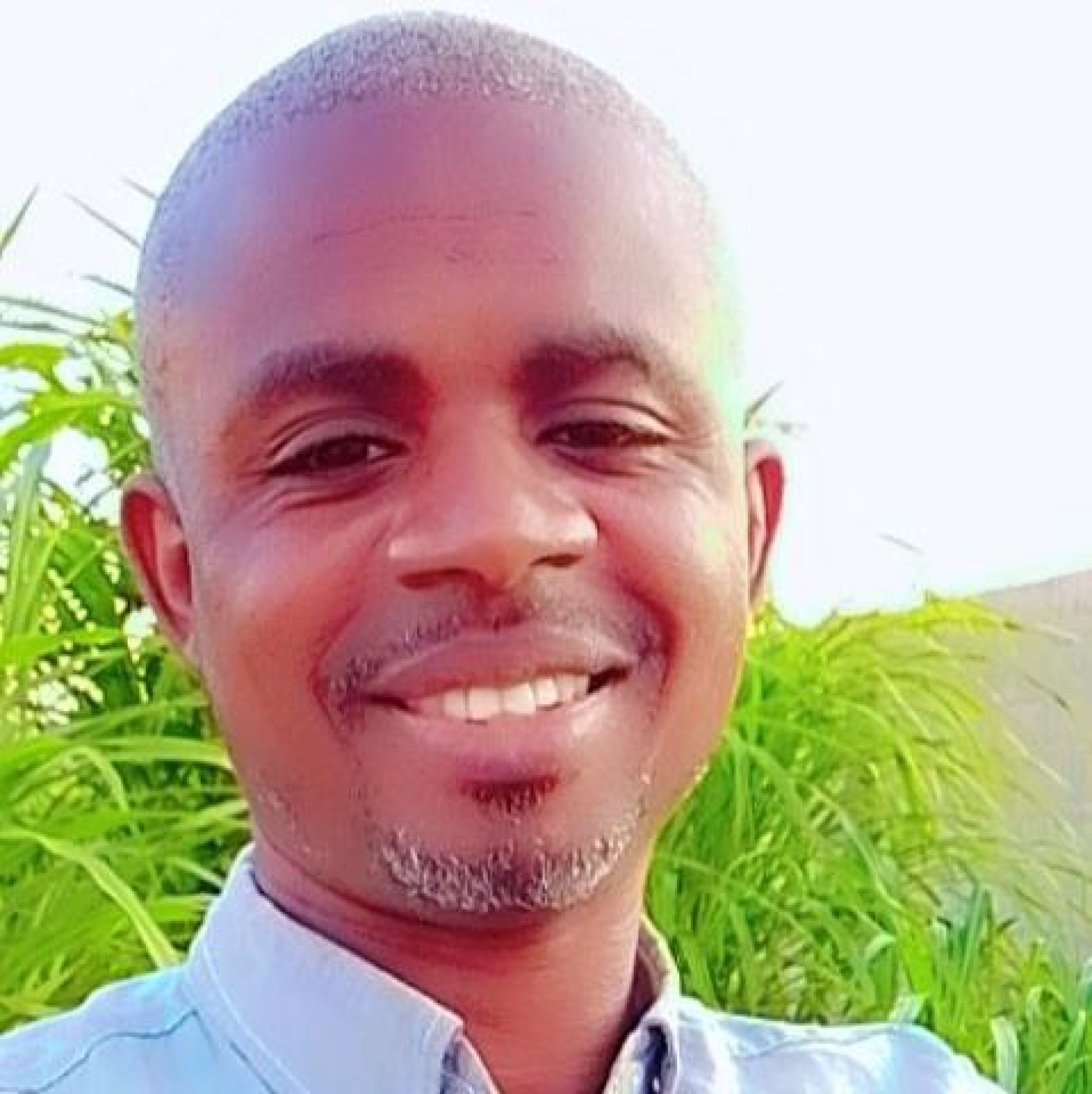 Chairman Guild Of Newspapers Reporters, Charges Guber Candidates On Issues Based Campaign